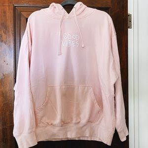 GOOD VIBES HOODIE 🌸